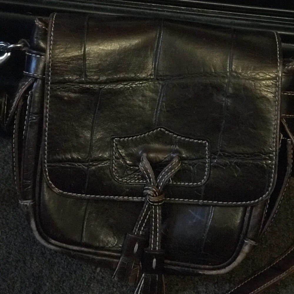 Authentic Vintage Dooney & Bourke Crossbody